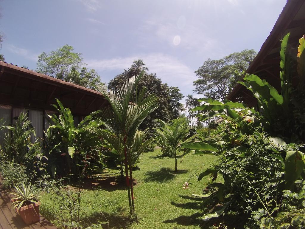 Kenaki Lodge Puerto Viejo de Talamanca Exterior photo